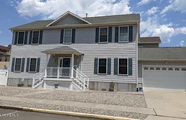 808 Boston Avenue - 808 Boston Avenue, Point Pleasant Beach, NJ 08742