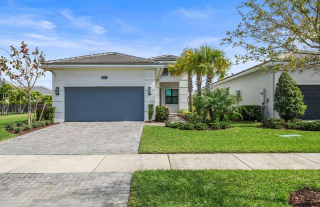 4787 St Armands Way Gallery 1