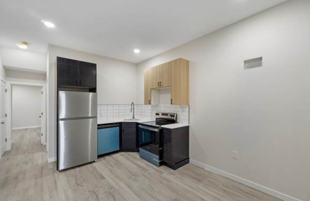 2041 North 8th Street - A Gallery 3