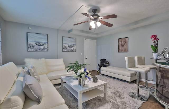 5453 Camelot Dr Gallery 3