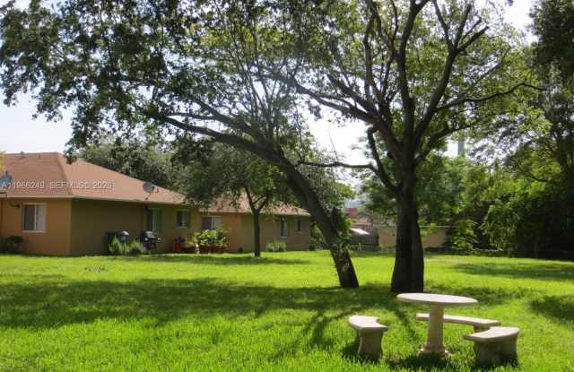 2522 NE 184th Ter photos photos 2522 NE 184th Ter photos photos