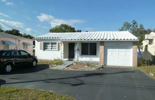 2611 Johnson St photos photos