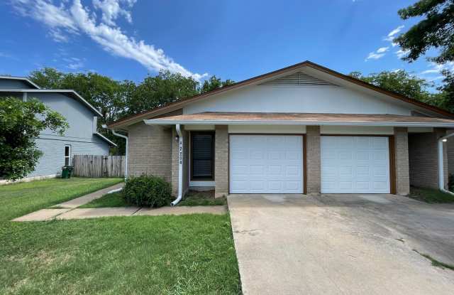 2204 Berkett - A photos photos