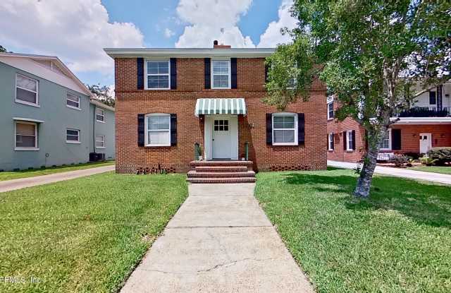1261 BELMONT Terrace unit: 4 photos photos