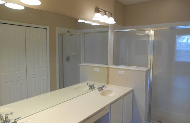 5018 Maxon Terrace, Freshly painted 3/2 Carriage home in Dunwoody photos photos