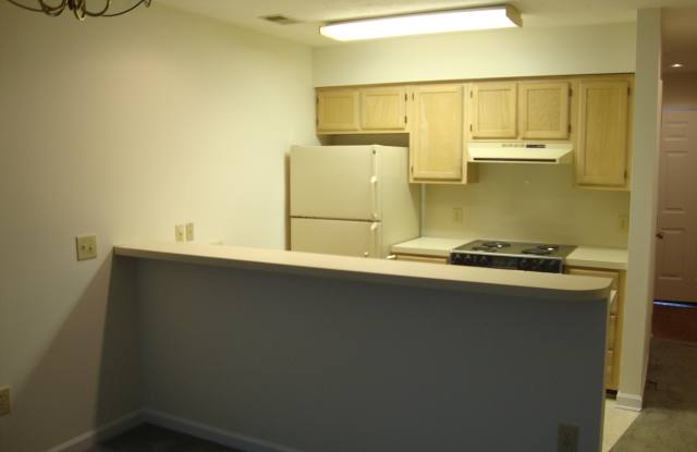 4258 Pinehurst Cr. R6 Gallery 2