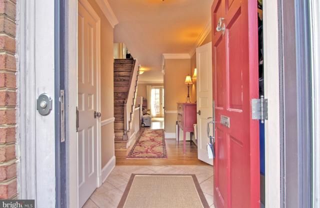 6426 EASTLEIGH COURT Gallery 3