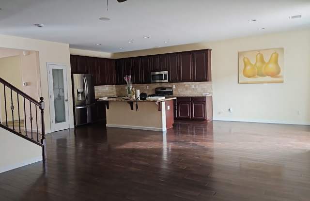2010 Angel Ridge Drive Gallery 2