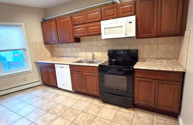 **Cranston/Village Neighborhood First Floor Two Bed/Two Bath - $1,895** Gallery 1