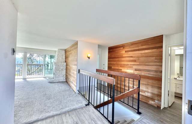 Mid-Century Townhome in Fashion/Mission Valley WEST! 3bd/2ba, garage, laundry, VIEW! photos photos