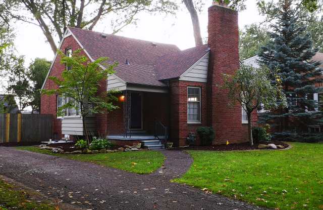 1833 Hawthorne Road Gallery 2