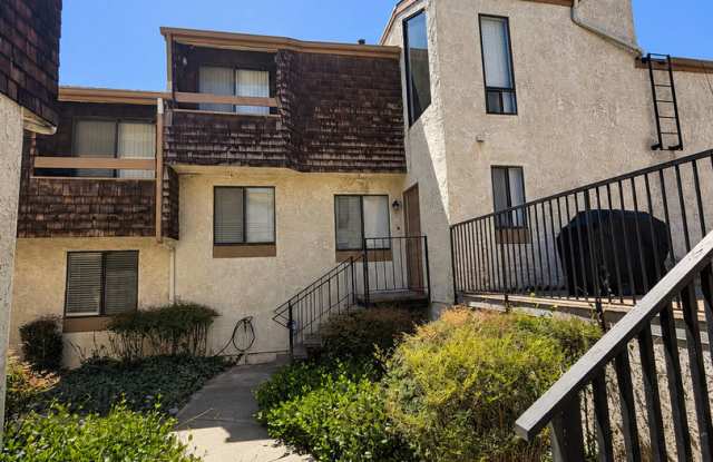 2 Bedroom Condo with 2 Car Garage in La Habra Gallery 1
