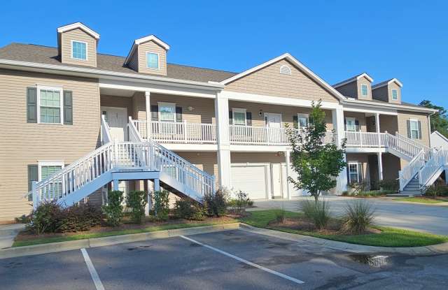 Beautiful 3-Bedroom Condo in Murrells Inlet with Upgraded Kitchen, Screened Porch & Pool Gallery 3