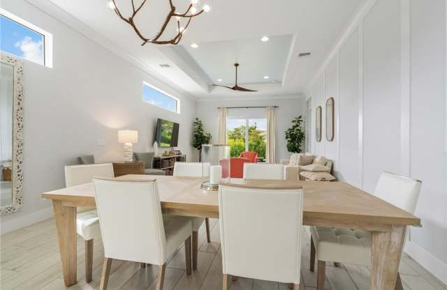 2159 Falls Manor Gallery 3