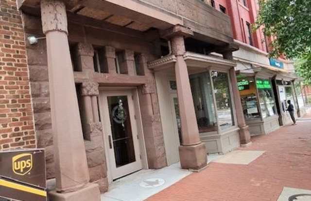 330 PENNSYLVANIA Avenue SE Gallery 3