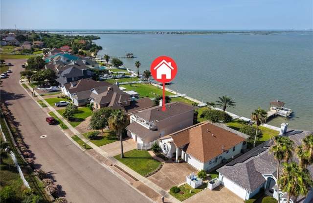 1343 W Bayview Drive Gallery 1