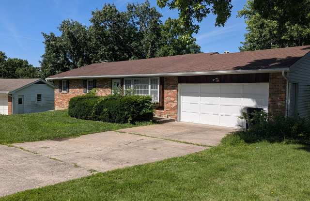 Very cool 4 Bed 3 Bath House Gallery 4