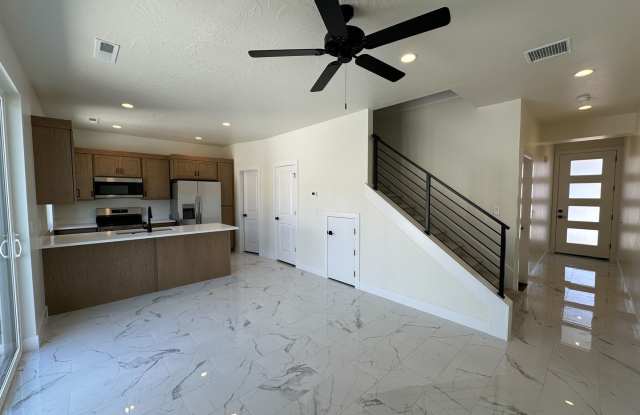 Brand New Townhome – Internet Included Gallery 4