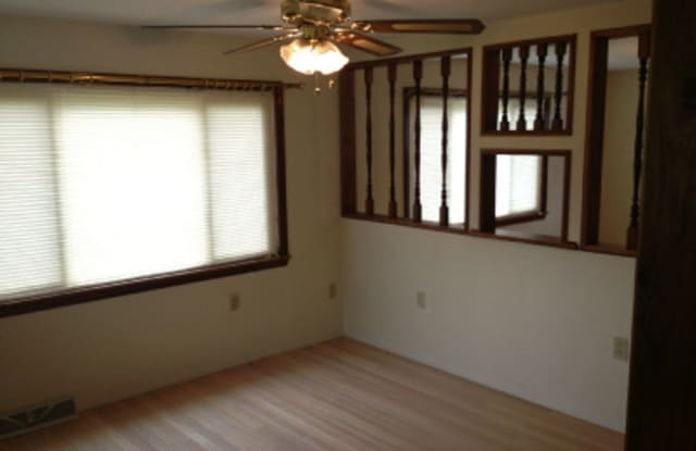 2422 41st St NW photos photos