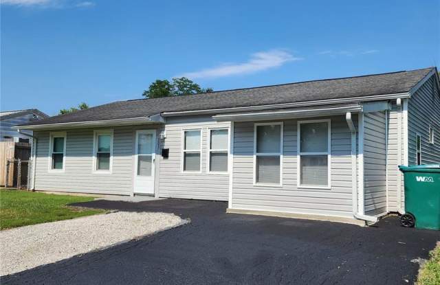 703 Saint Paul Drive - 703 Saint Paul Drive, Cahokia, IL 62206