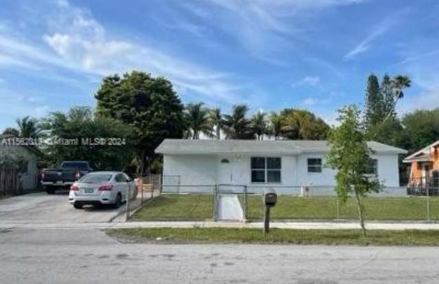 3715 NW 203rd St - 3715 Northwest 203rd Street, Miami Gardens, FL 33055