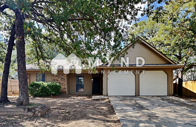 717 Timberoaks Dr - 717 Timberoaks Drive, Azle, TX 76020