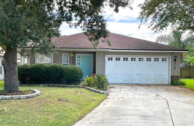 Spacious 4-Bedroom Home in East Arlington: Your Ideal Blend of Comfort and Convenience photos photos