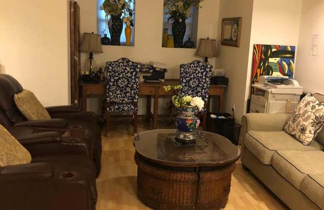 2211 WASHINGTON CIRCLE NW Gallery 4