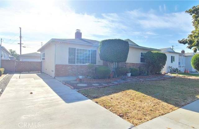 16506 Kristin Avenue photos photos