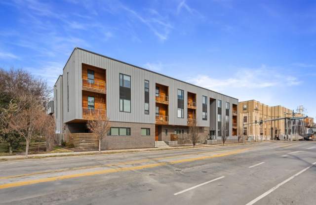 63 Brookside Gallery 3