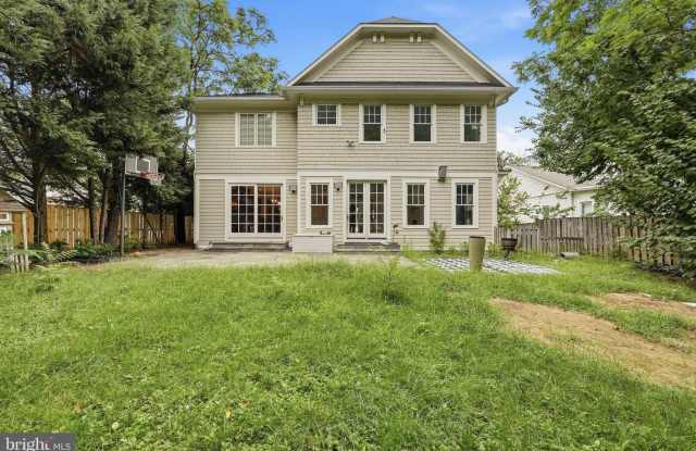 4702 West Virginia Avenue Gallery 4