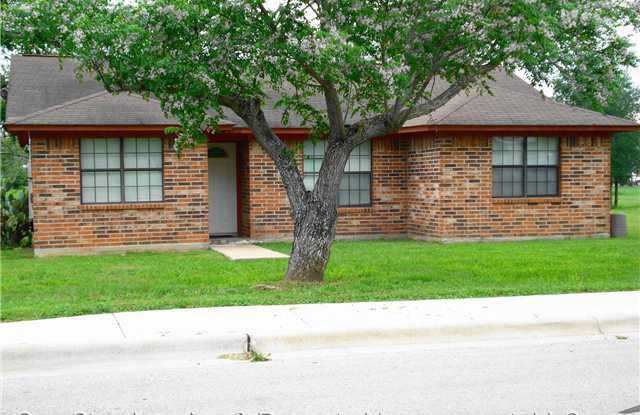 2402 Pecan - 2402 Pecan Street, Bastrop, TX 78602
