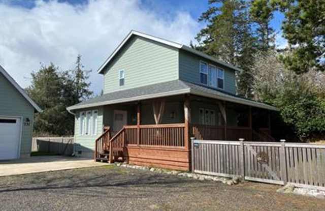 2 Bedroom, 2.5 Bath, Beautiful Custom Home for Rent! photos photos 2 Bedroom, 2.5 Bath, Beautiful Custom Home for Rent! photos photos