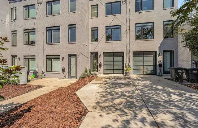 1030 Perry Street Northeast photos photos