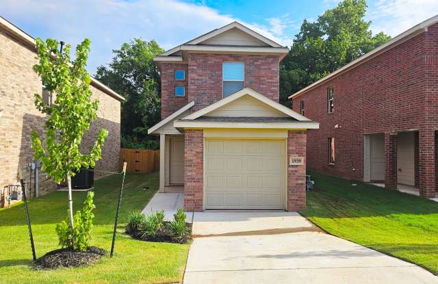 Brand New Two Story photos photos