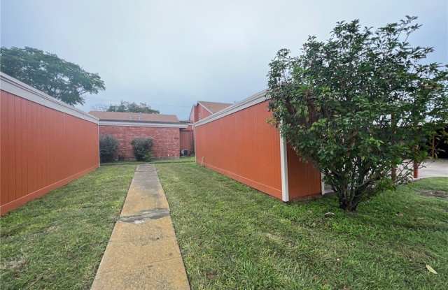 3705 Thornberry Court photos photos