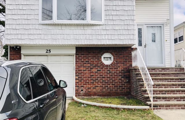 25 Brookfield Avenue - 25 Brookfield Avenue, Staten Island, NY 10308