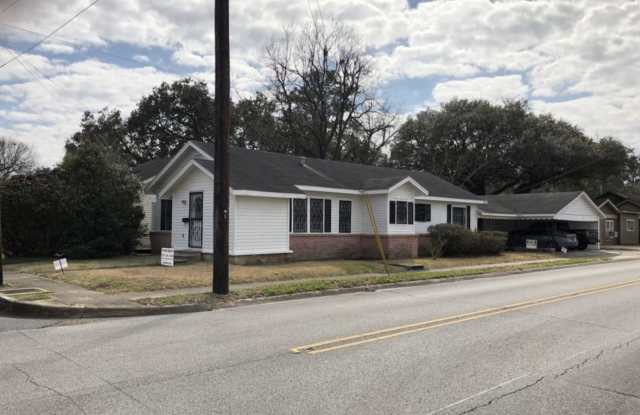 529 Cedar Crest Ct Gallery 2