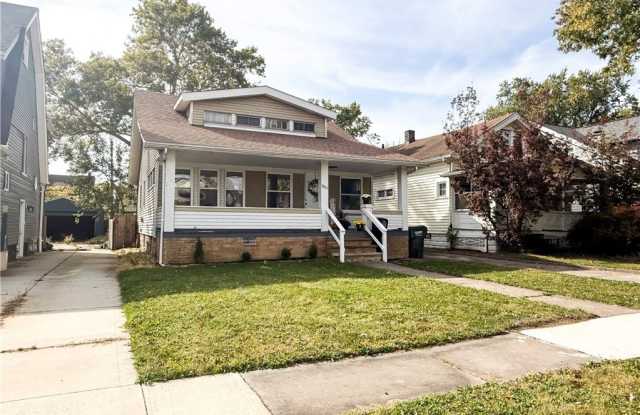 9812 Robinson Avenue Gallery 3