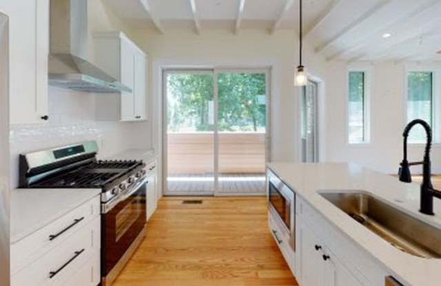 New three bedroom in Brookline photos photos