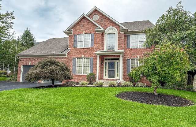 2242 W GREENLEAF Drive W Gallery 2