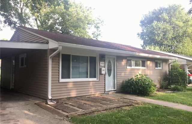 4930 Leone Drive Gallery 2