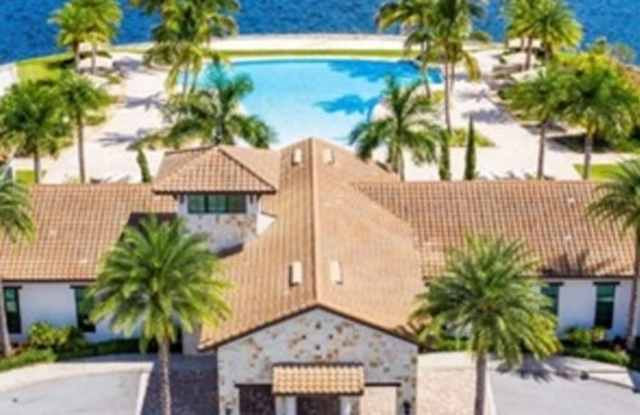 Charming 3BR House in Nokomis on a large lake view photos photos