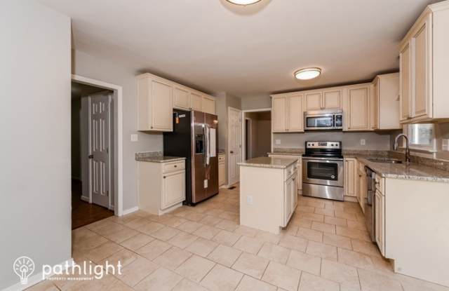 5609 Chatmoss Road Gallery 3