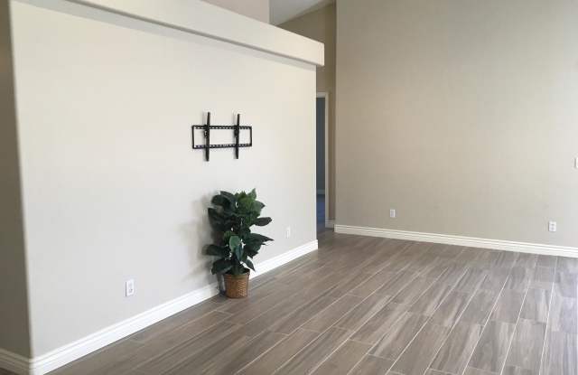 2217 E CREEDANCE Boulevard Gallery 4