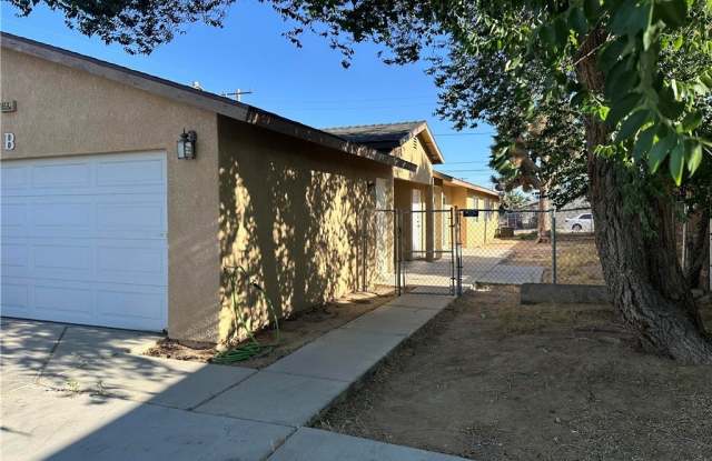 16585 Pine Street photos photos