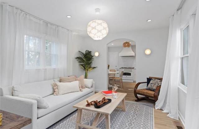 716 Stokeswood Avenue SE unit: 2B photos photos