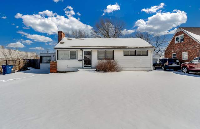 534 S Christine Ave - Charming 3 Bed, 1 Bath with a BONUS room! photos photos