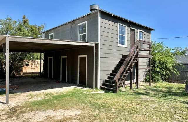 NOW AVAILABLE - Remodeled 1 Bedroom Apartment + Water/Sewer/Trash Included! photos photos