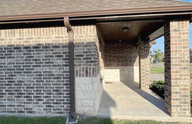 1008 Eva Drive Gallery 2